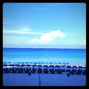 ISO!! I'm looking to buy nursing scrubs!